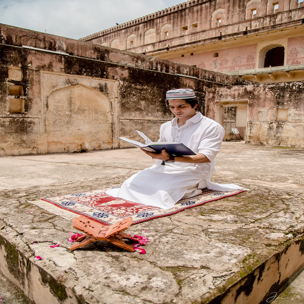 10 Common Mistakes in Salah (Namaz) & How to Avoid Them