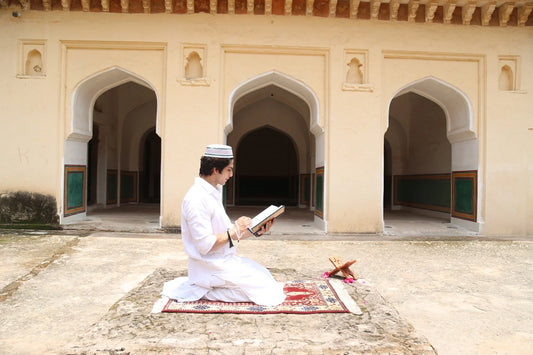 Top 10 Prayer Rugs to Transform Your Home This Ramadan